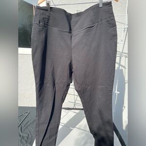 Worthington Black Slacks 18